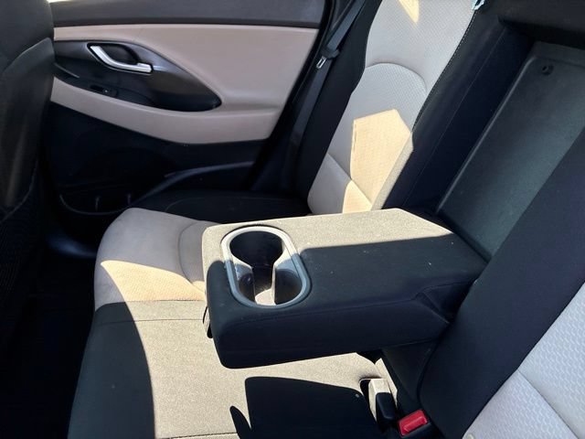 Used 2020 Hyundai Elantra GT FWD image 26