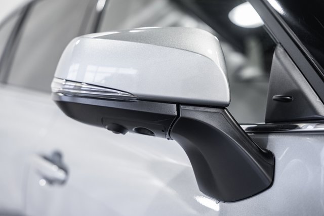 New 2025 Toyota Highlander Platinum image 15