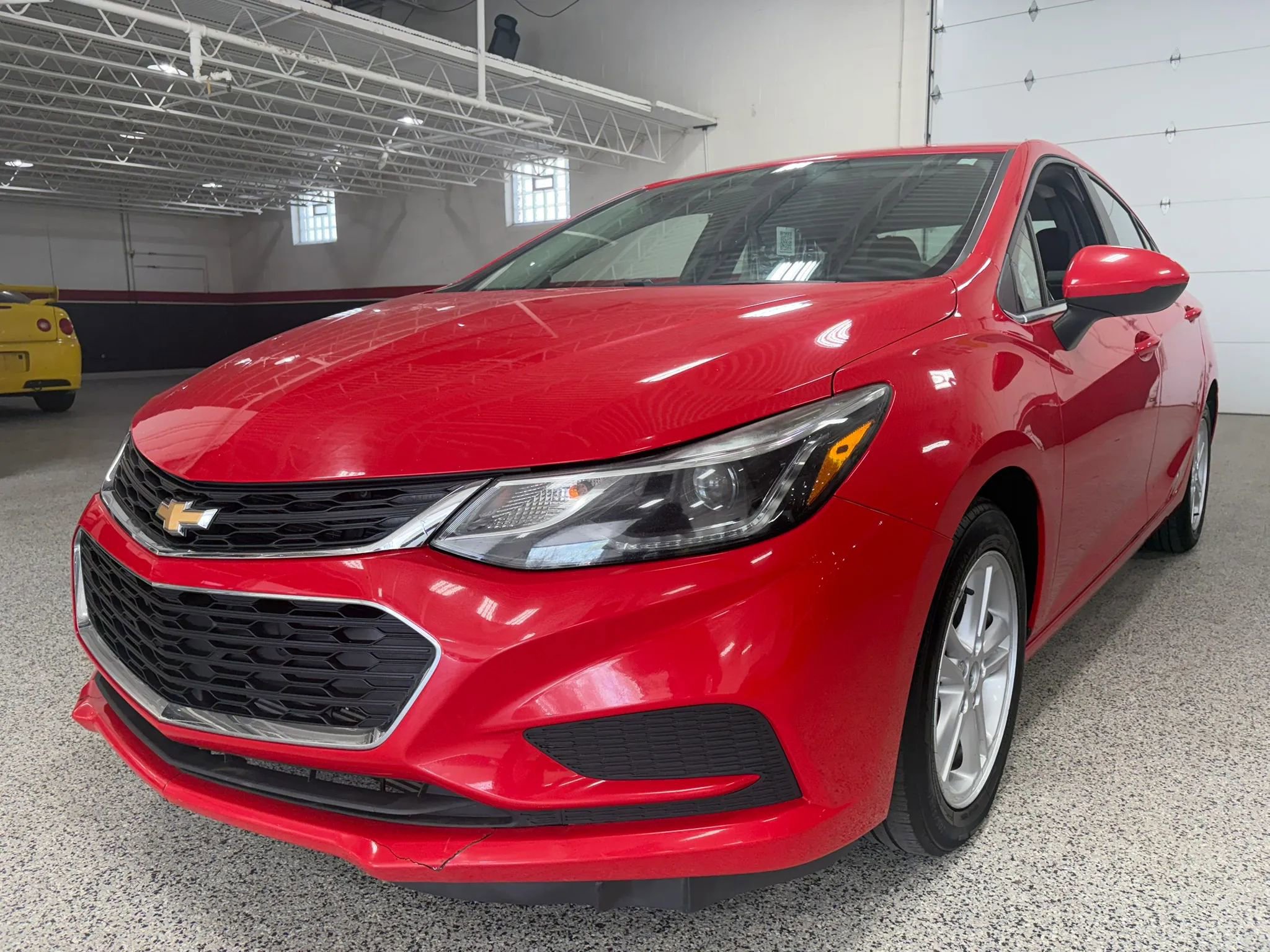 Used 2018 Chevrolet Cruze LT w/ LT Fleet Convenience Package image 4