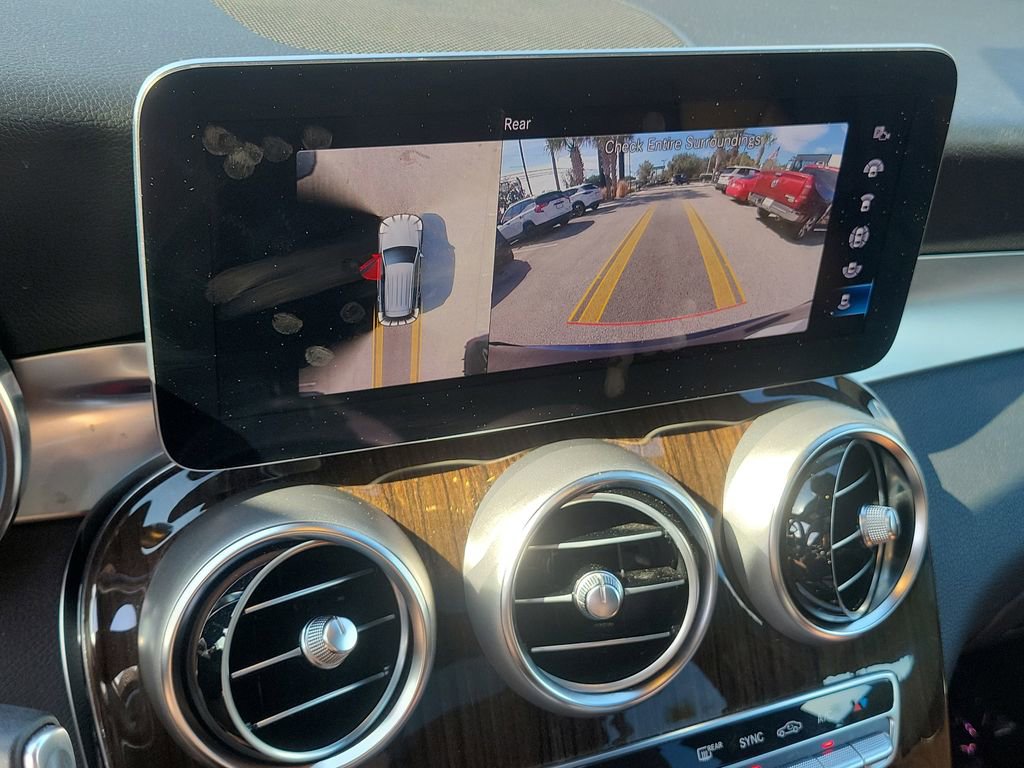 Used 2021 Mercedes-Benz GLC 300 image 30