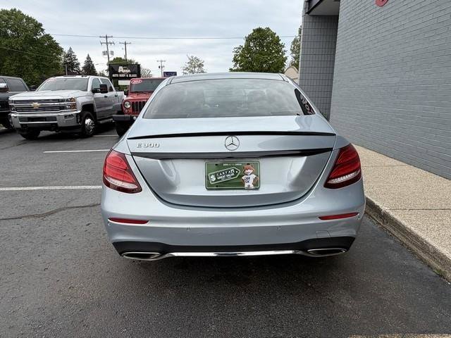 Used 2017 Mercedes-Benz E 300 4MATIC image 6