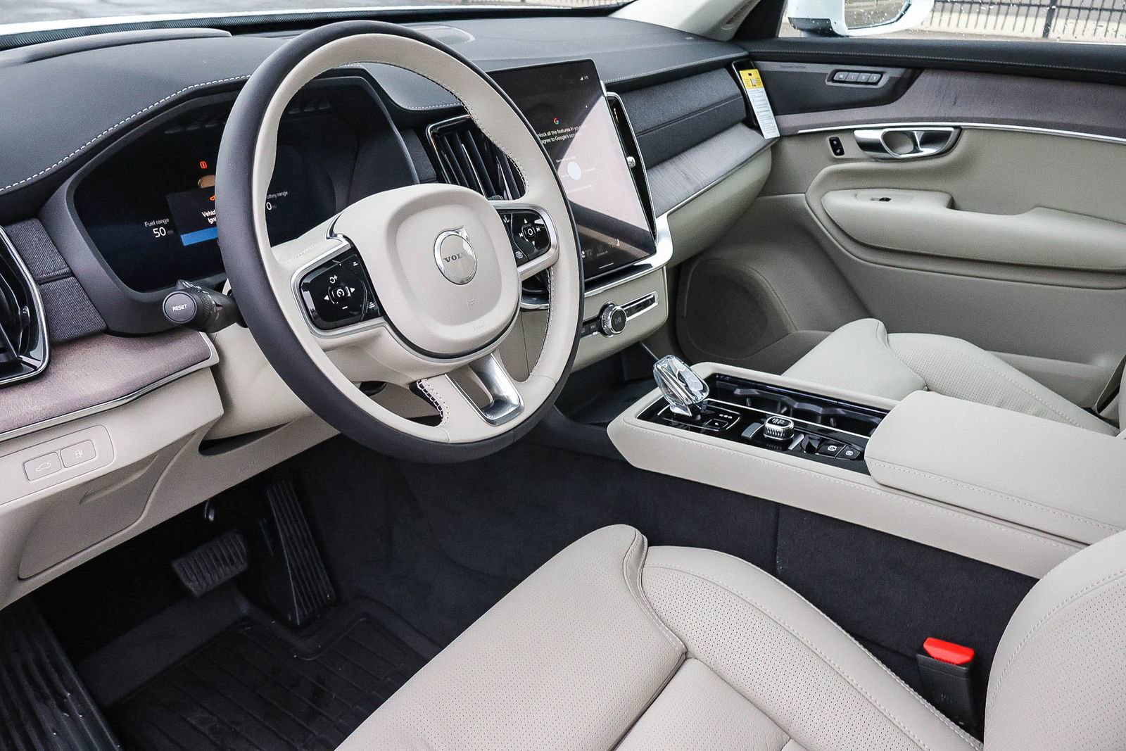 New 2026 Volvo XC90 T8 Ultra w/ Protection Package Premier image 28