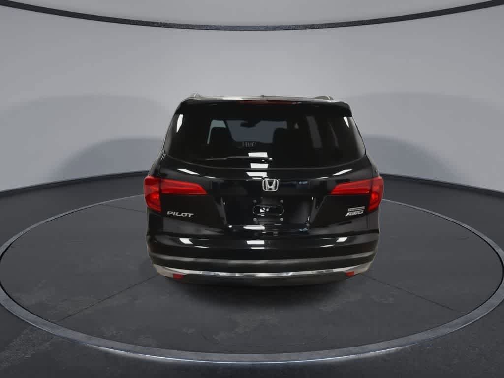 Used 2017 Honda Pilot Touring image 7