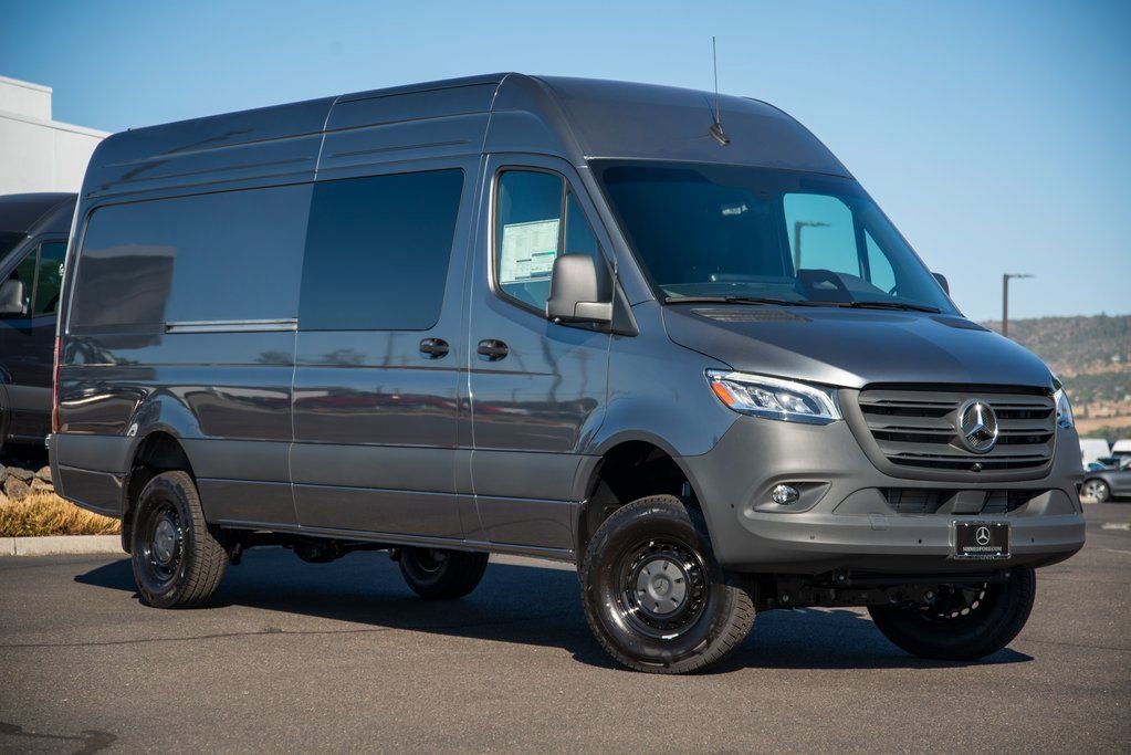 New 2025 Mercedes-Benz Sprinter 2500 image 3