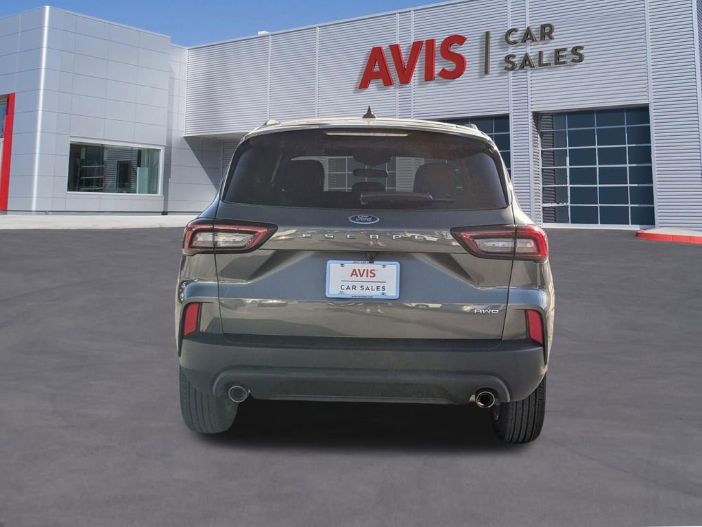 Used 2025 Ford Escape ST-Line image 5