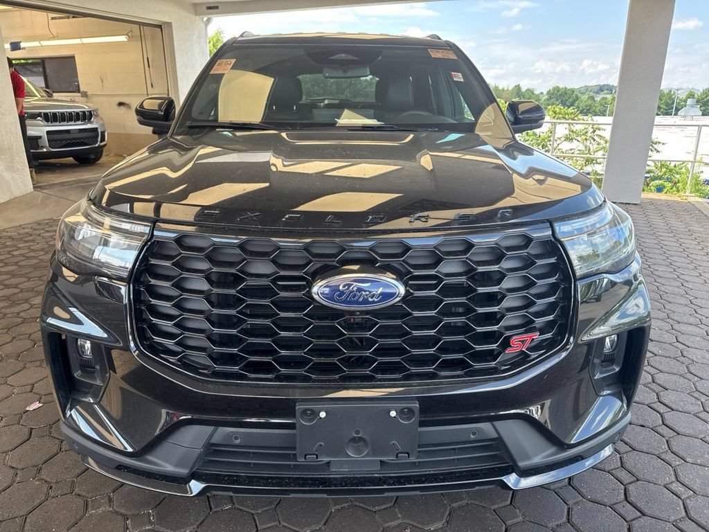 Used 2025 Ford Explorer ST AWD/4WD video 2
