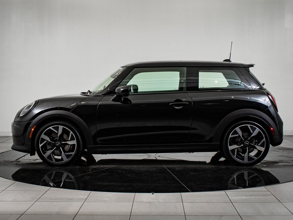 Certified 2025 MINI Cooper S image 5