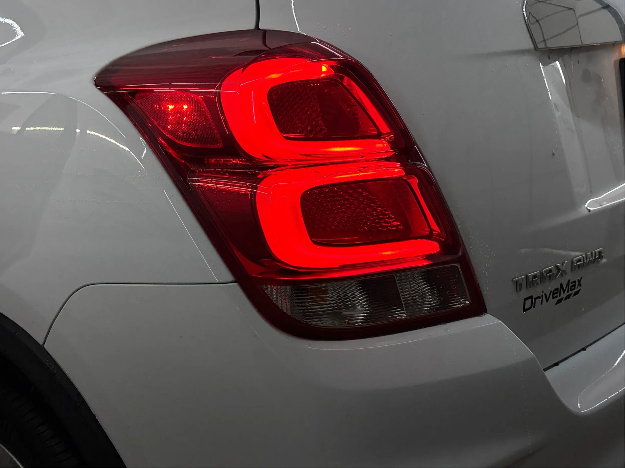 Used 2020 Chevrolet Trax Premier image 35