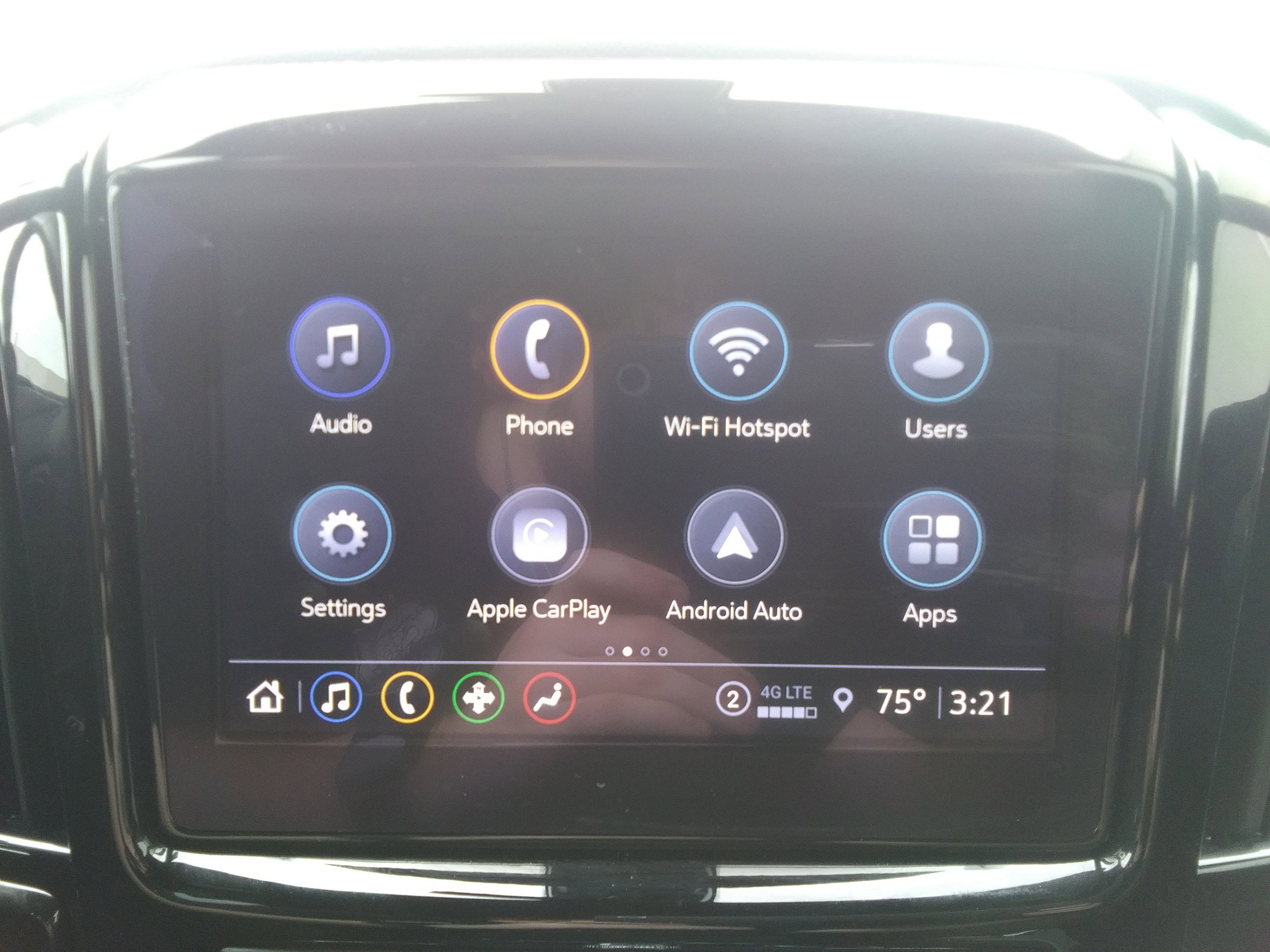 Used 2022 Chevrolet Traverse LT image 20