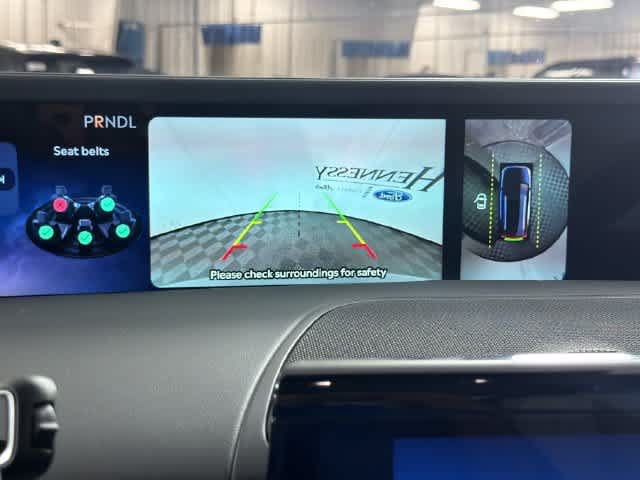 New 2026 Lincoln Nautilus Premier AWD/4WD image 6