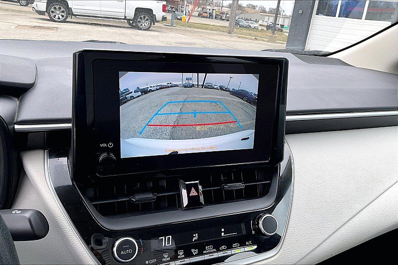 Used 2023 Toyota Corolla LE FWD image 14