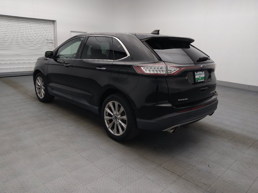 Used 2018 Ford Edge Titanium w/ Equipment Group 301A FWD image 3