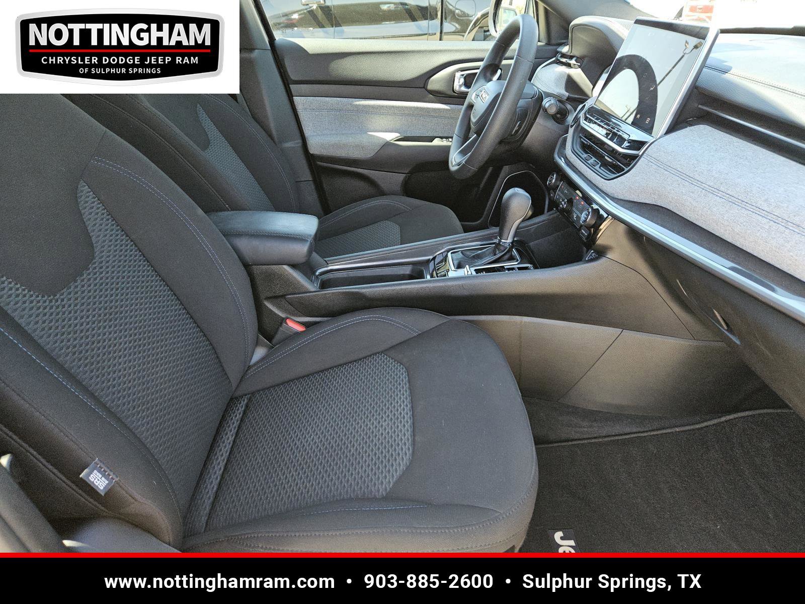 Used 2024 Jeep Compass Sport image 30