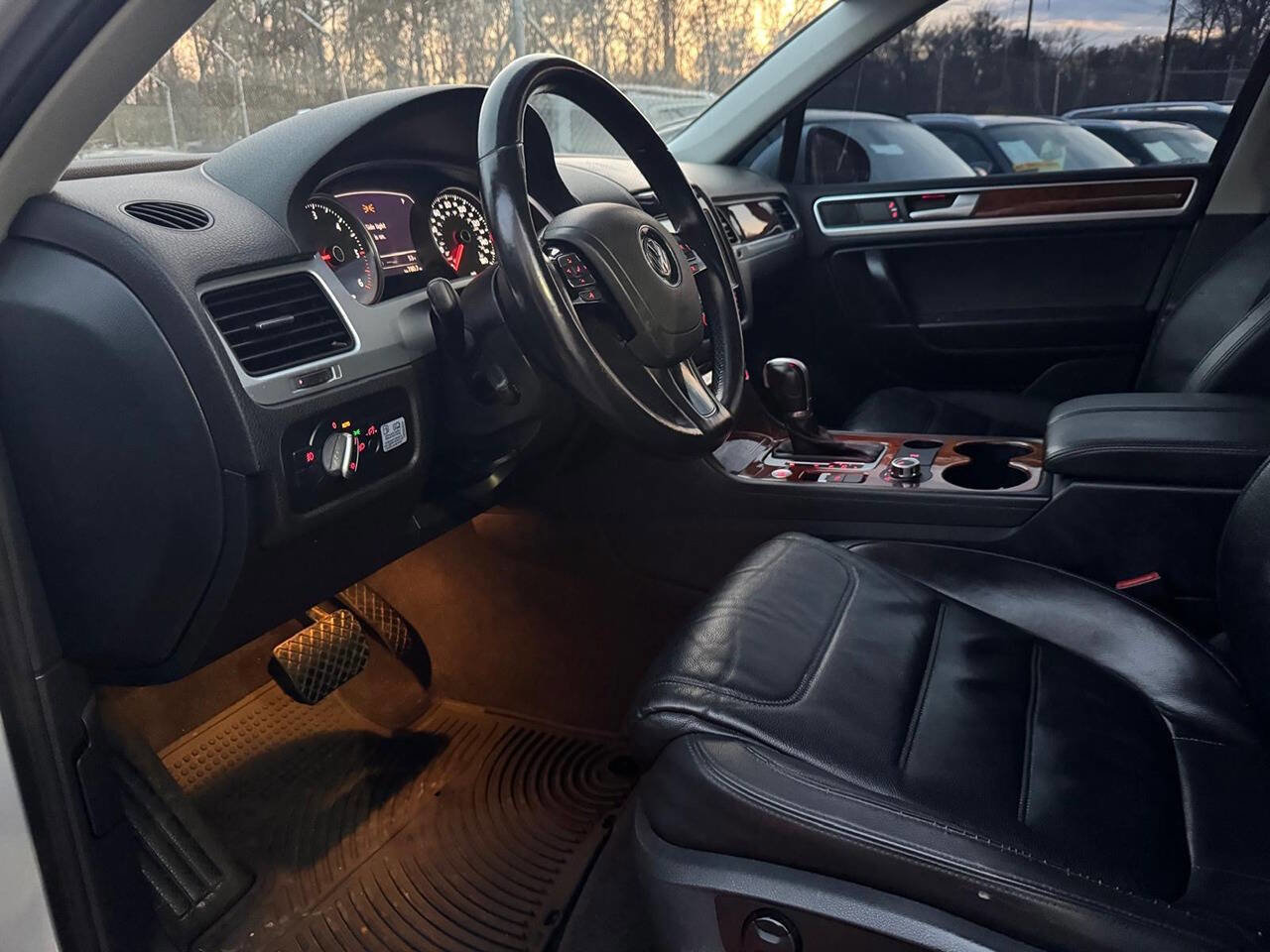 Used 2014 Chevrolet Express 3500 image 18