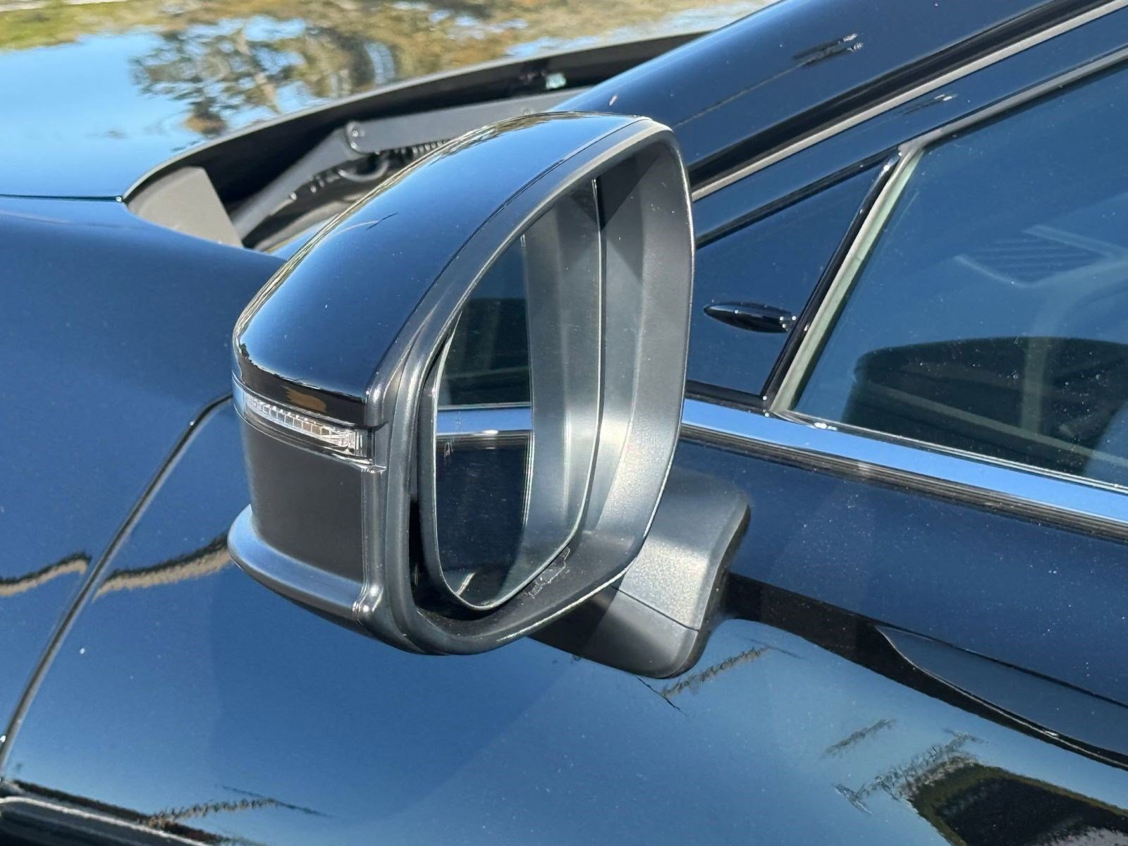 Used 2025 Toyota Crown Signia image 21