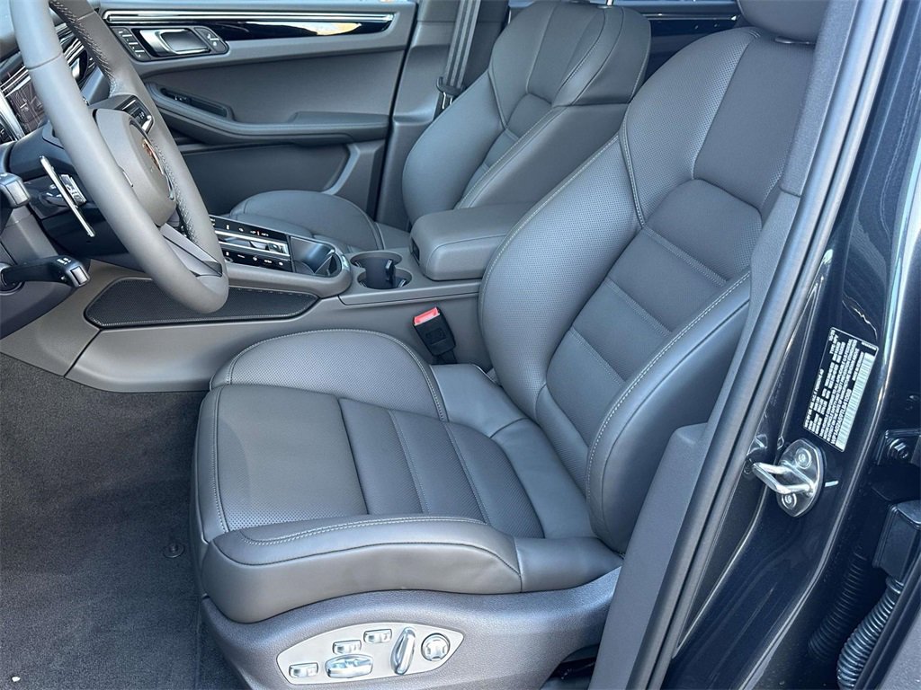 New 2026 Porsche Macan S image 5