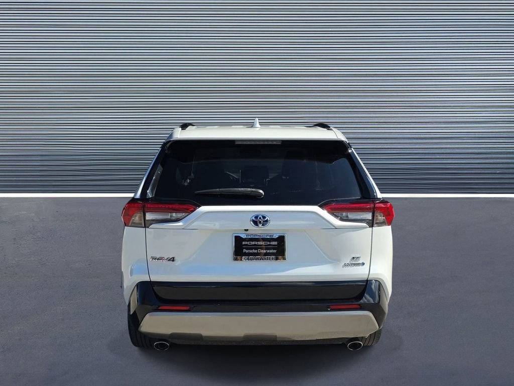 Used 2023 Toyota RAV4 SE image 6
