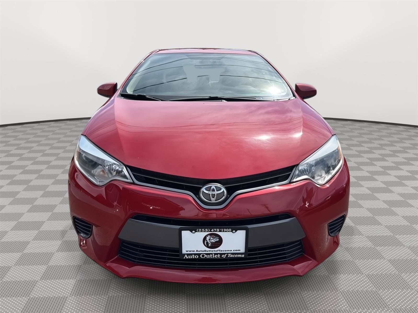 Used 2015 Toyota Corolla LE image 3