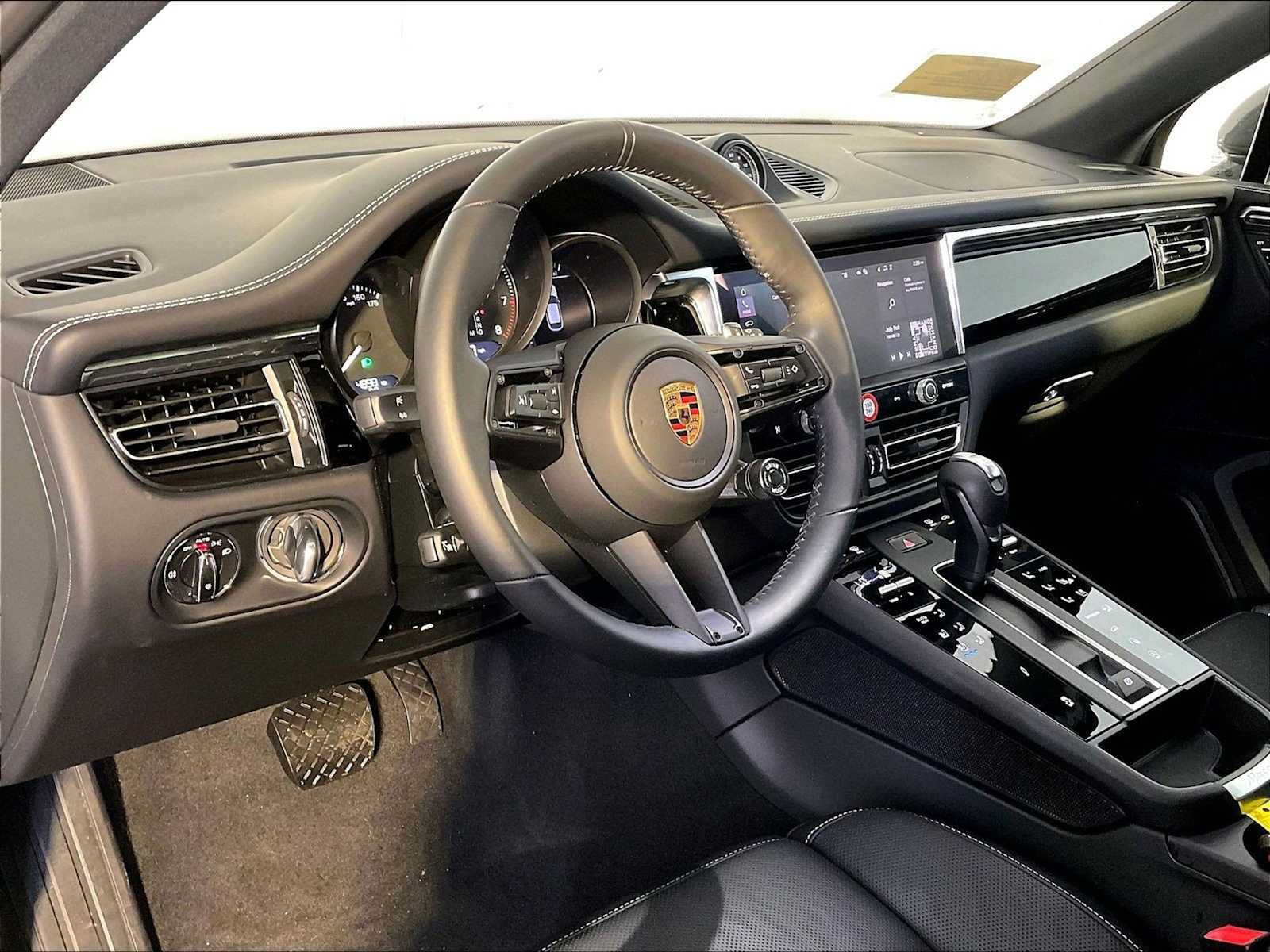 New 2026 Porsche Macan Turbo AWD/4WD image 4
