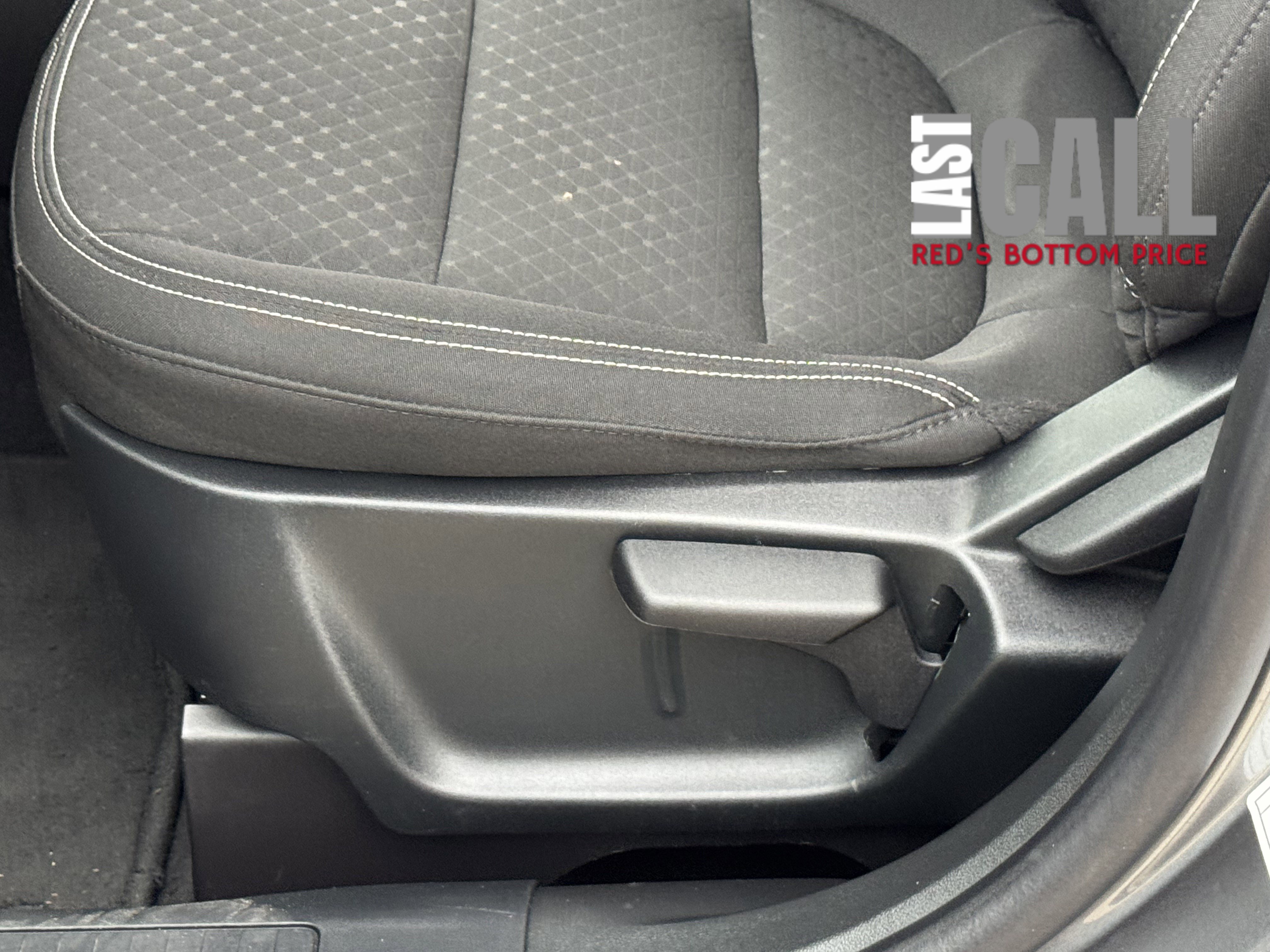 Used 2025 Ford Escape Active image 15