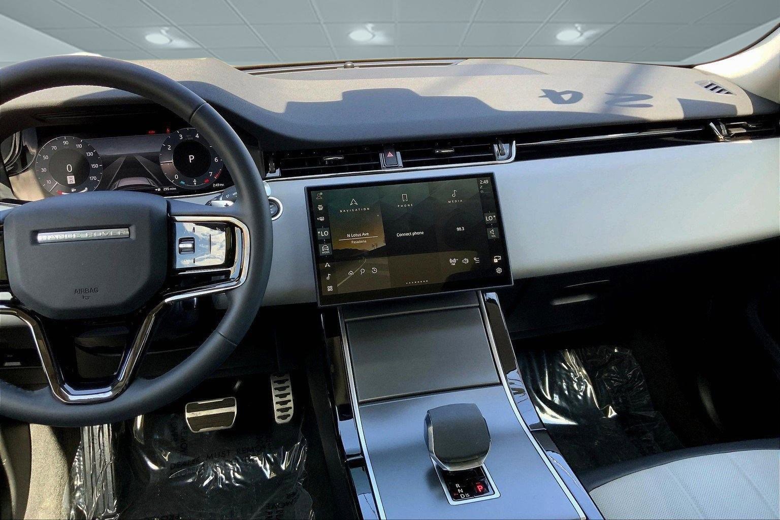 Used 2024 Land Rover Range Rover Evoque Dynamic SE image 21