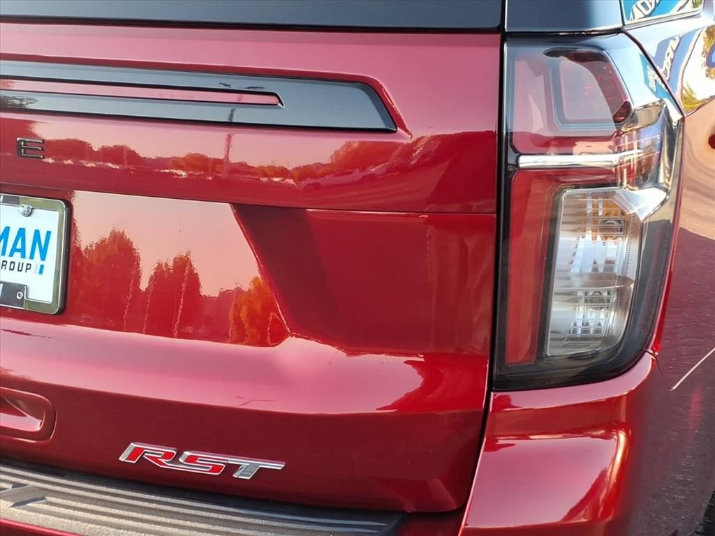 Used 2023 Chevrolet Tahoe RST w/ Luxury Package image 8