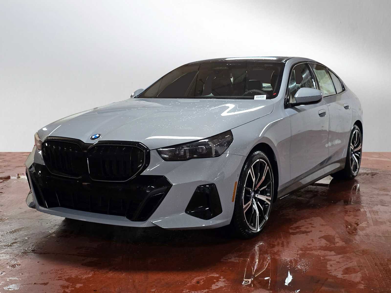 New 2026 BMW 530i xDrive w/ M Sport Package image 7