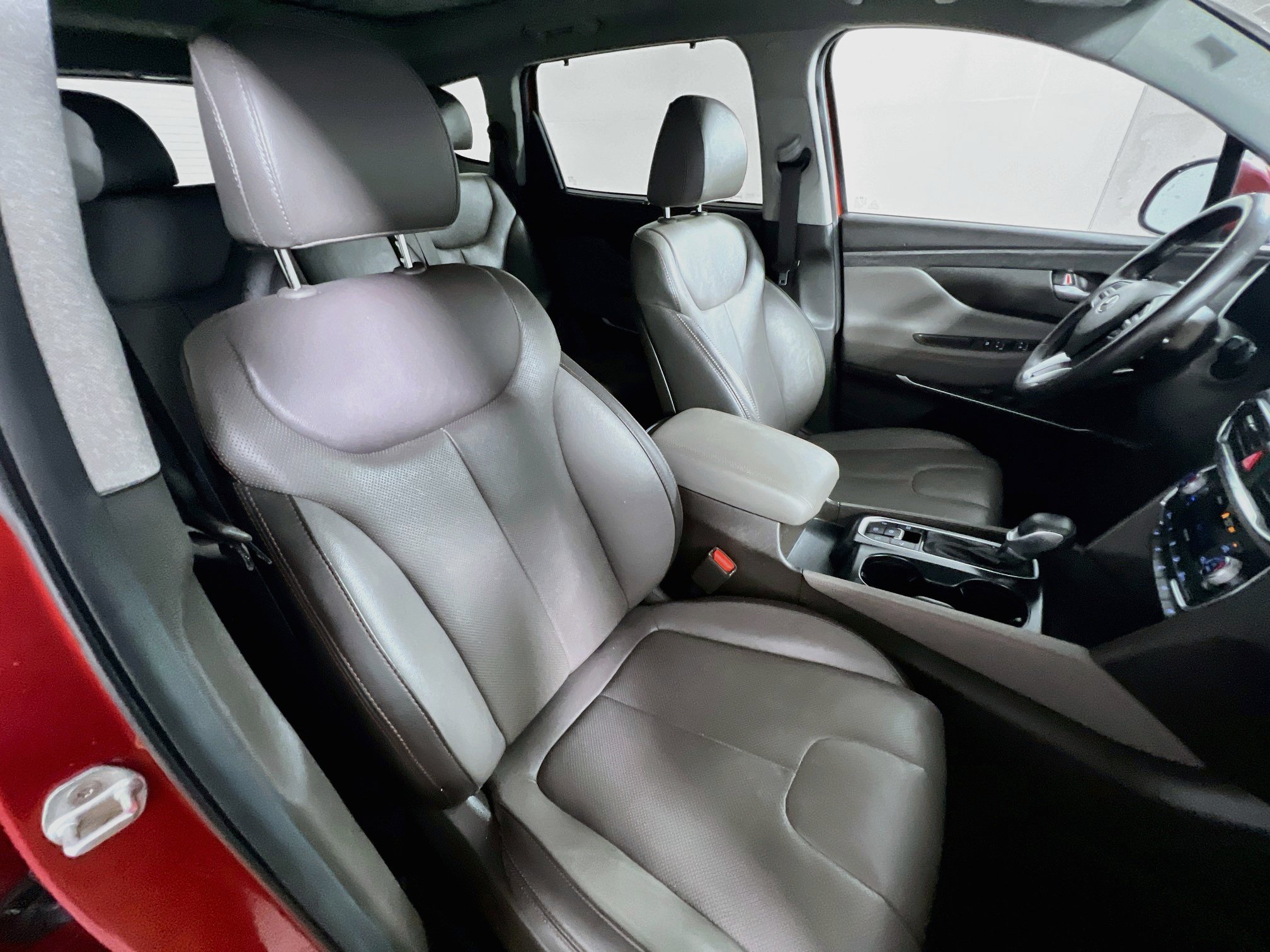 Used 2020 Hyundai Santa Fe Limited FWD image 30