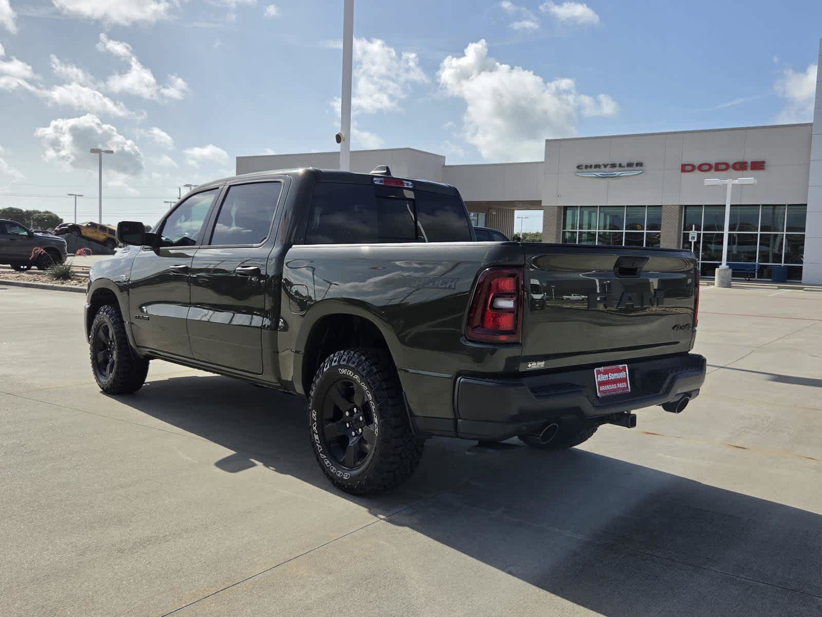 New 2026 RAM 1500 Warlock AWD/4WD image 3