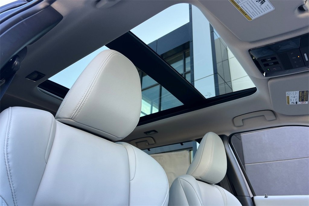 New 2026 Mitsubishi Outlander SEL image 18