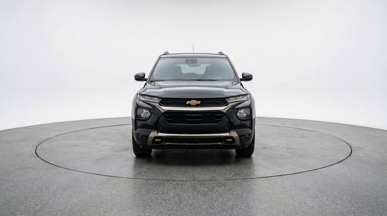 Used 2025 Chevrolet TrailBlazer LT image 2