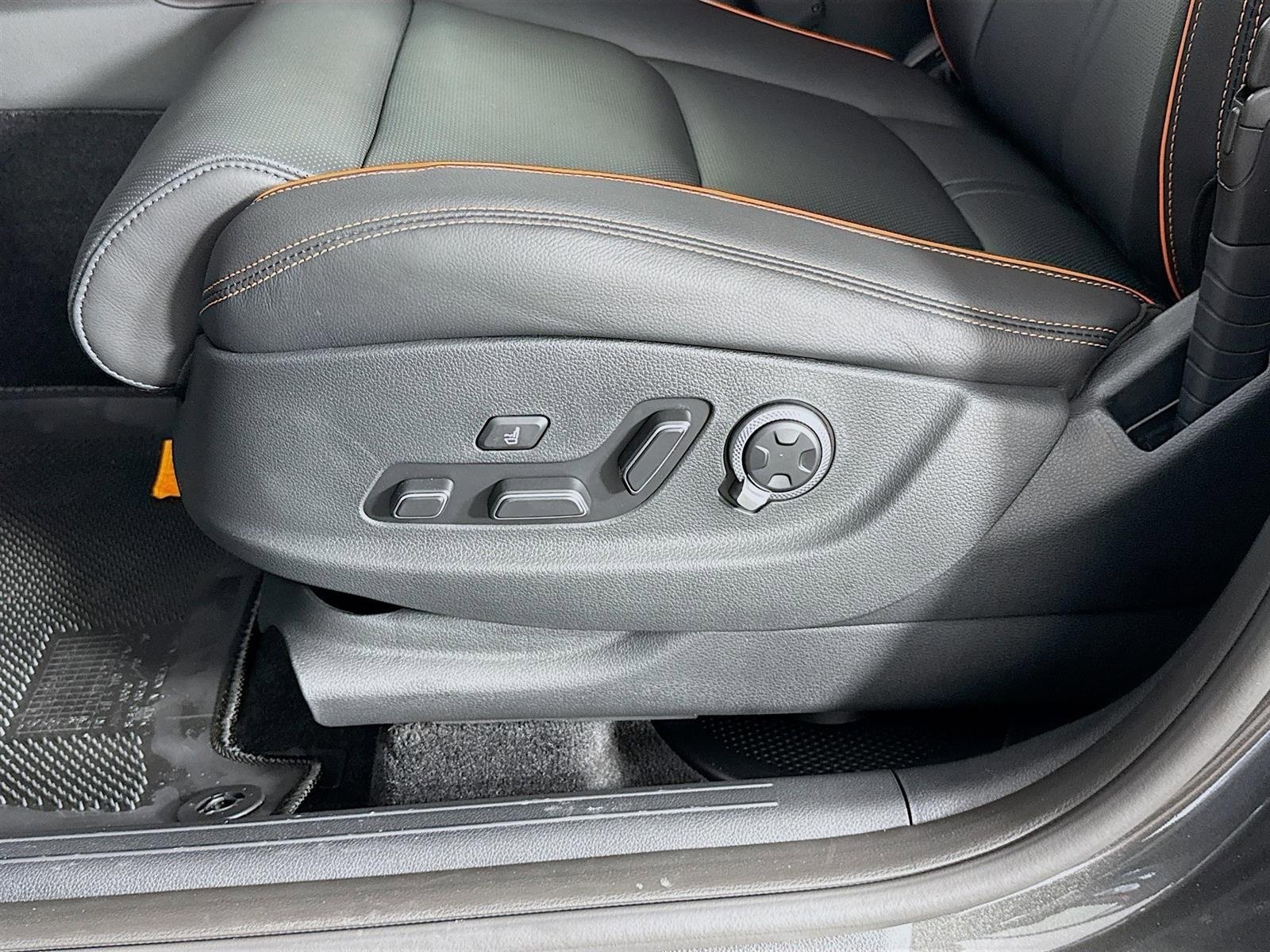 New 2026 Genesis GV70 3.5T Sport Advanced image 22