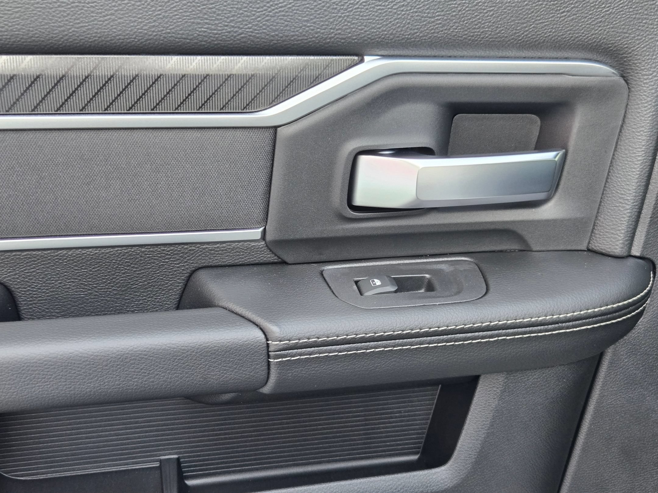 New 2026 RAM 2500 Big Horn AWD/4WD image 31