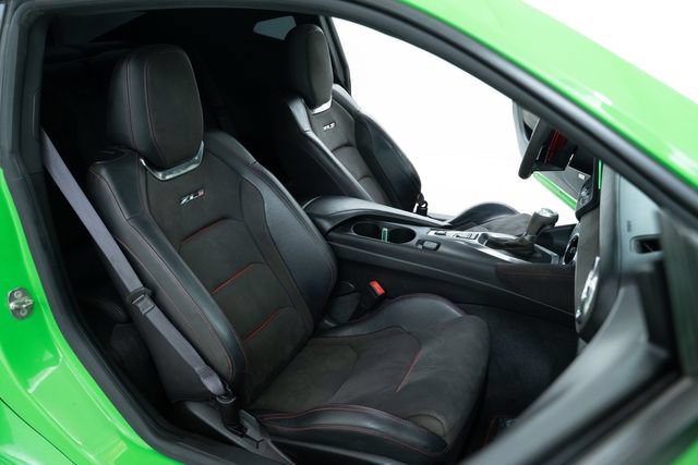 Used 2017 Chevrolet Camaro ZL1 RWD image 26