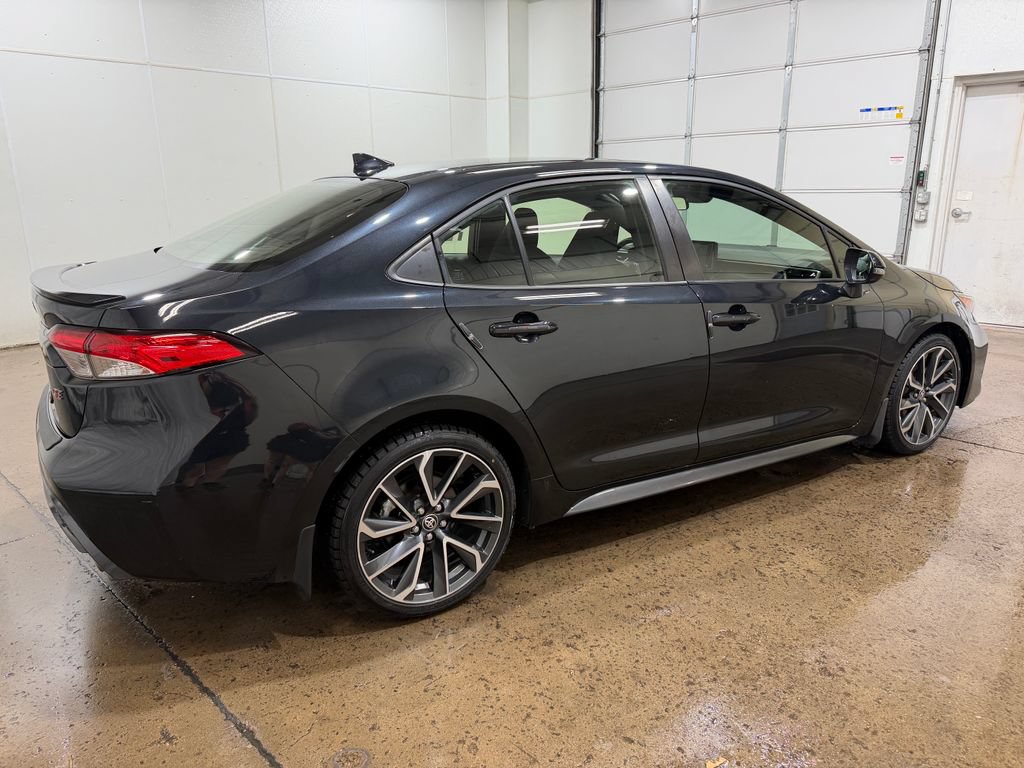 Used 2022 Toyota Corolla SE w/ SE Premium Package FWD image 10