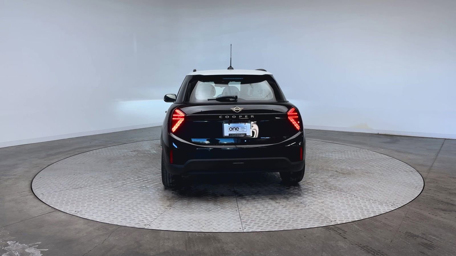 New 2026 MINI Cooper 4-Door Hardtop FWD image 7