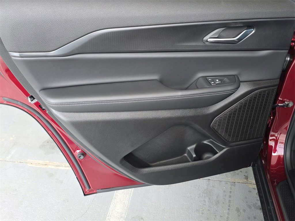 New 2025 Jeep Grand Cherokee L Altitude image 33