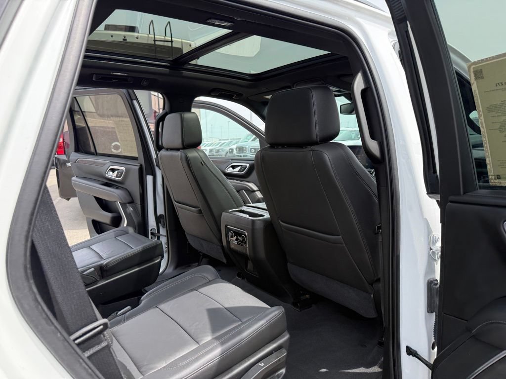 Used 2021 Chevrolet Tahoe Z71 w/ Z71 Off-Road Package AWD/4WD image 23