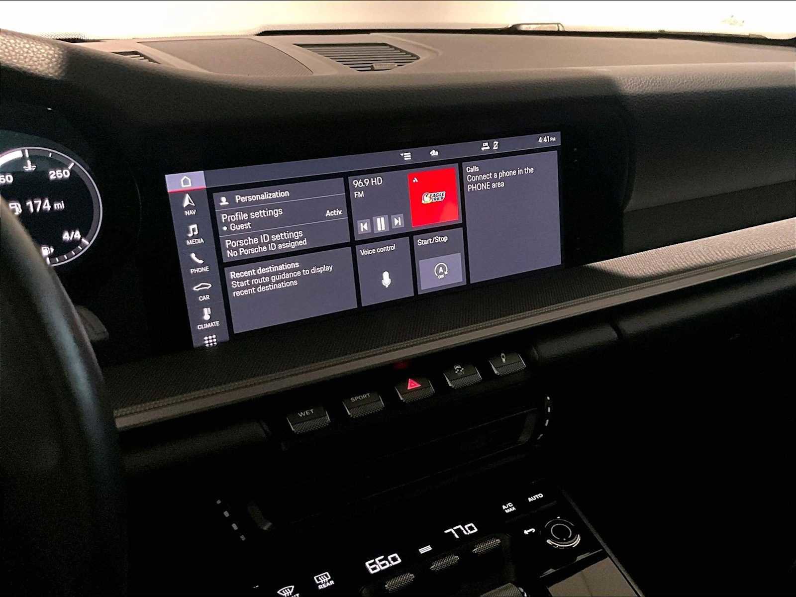 Used 2020 Porsche 911 Carrera image 19