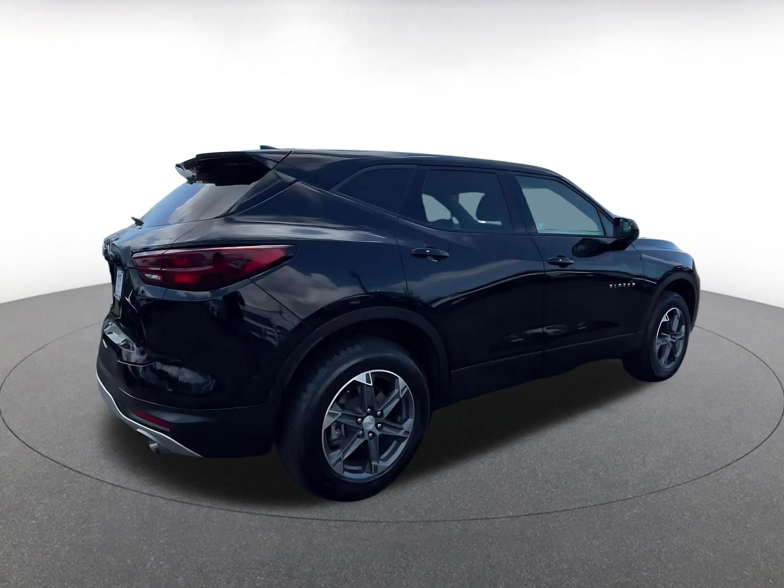 Used 2025 Chevrolet Blazer LT image 14