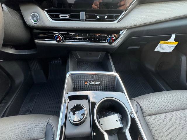 New 2026 Chevrolet Equinox LT w/ Convenience Package II image 49