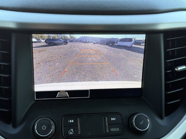 Used 2020 GMC Acadia SLE w/ Driver Convenience Package FWD image 12