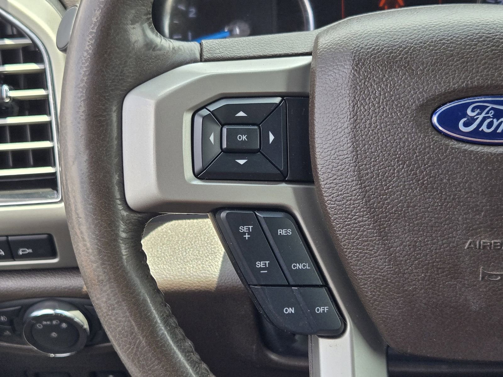 Used 2019 Ford F250 King Ranch w/ King Ranch Ultimate Package AWD/4WD image 27
