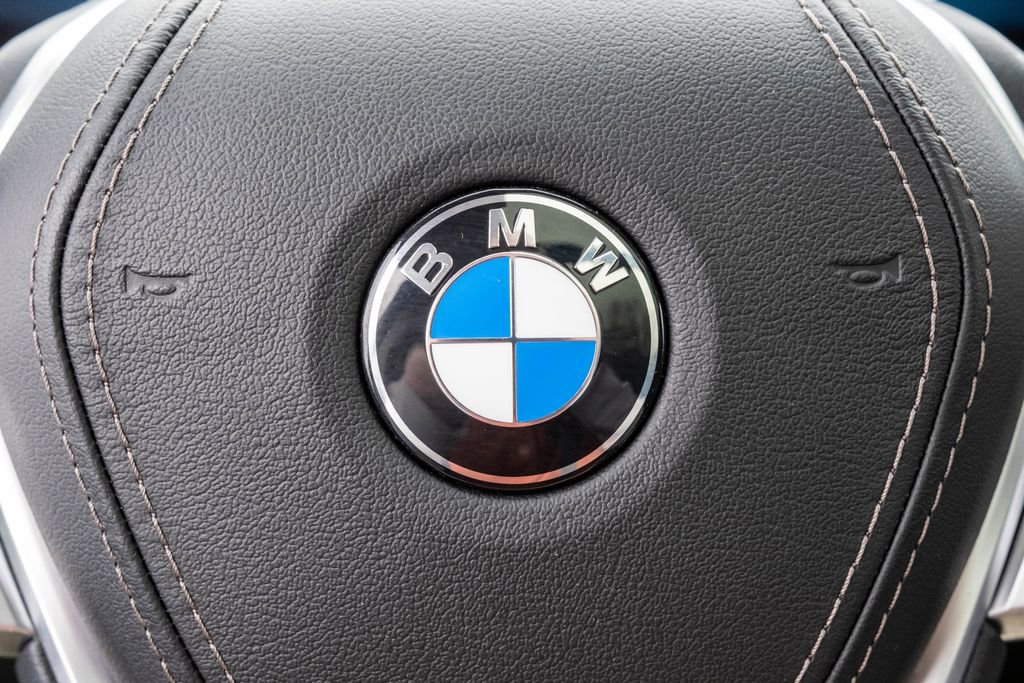 Used 2025 BMW X7 xDrive40i image 22