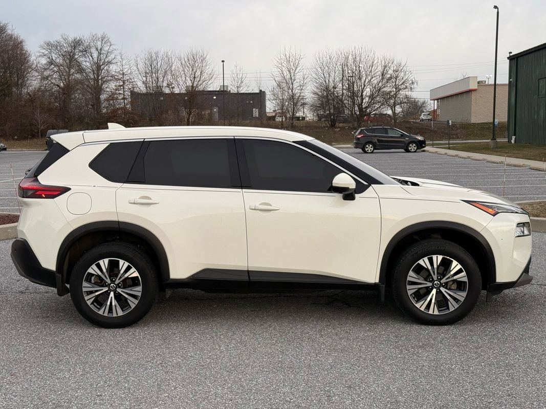 Used 2021 Nissan Rogue SV AWD/4WD image 9