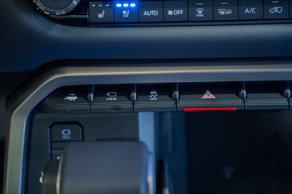 New 2026 Toyota Sequoia Platinum AWD/4WD image 33