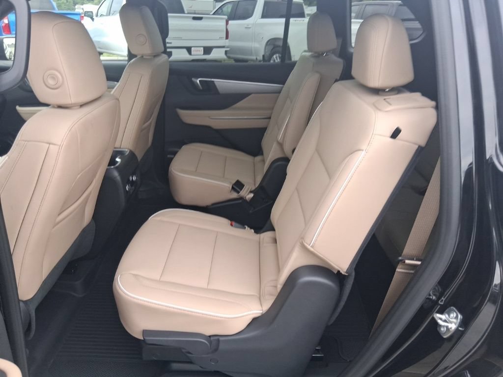 Used 2026 Buick Enclave Preferred w/ LPO, Floor Liner Package AWD/4WD image 23