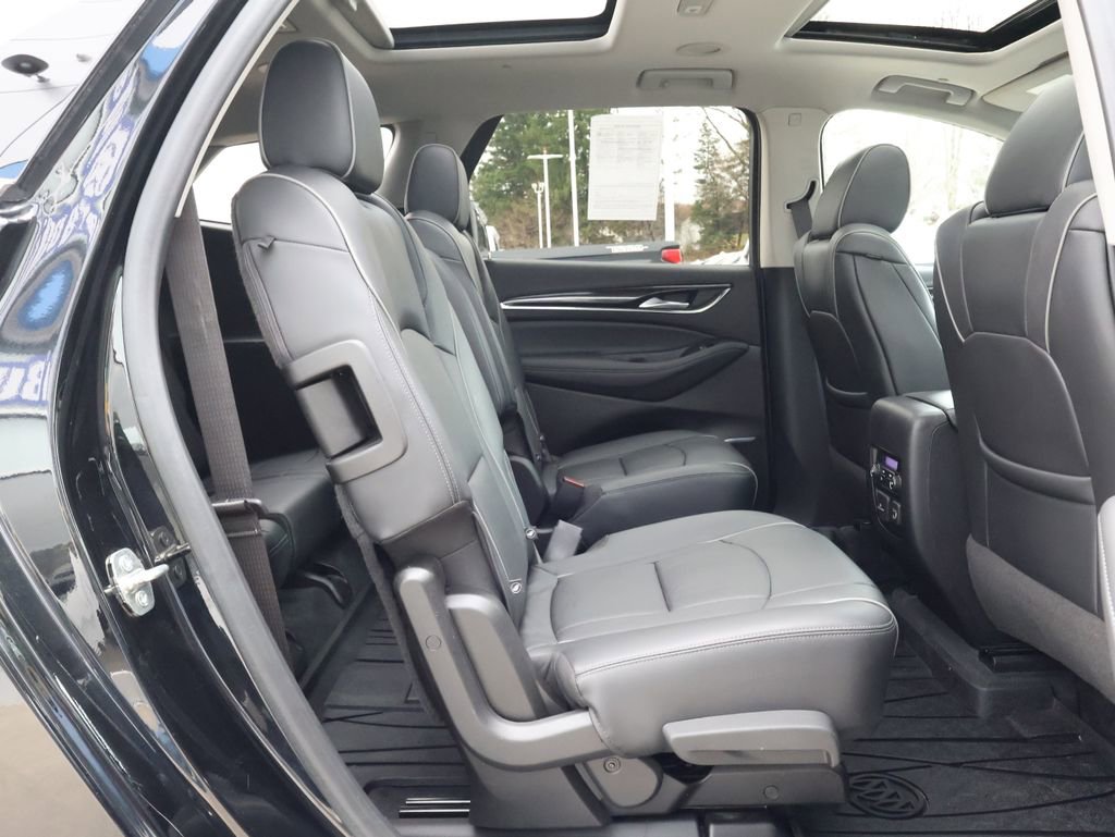 Used 2021 Buick Enclave Avenir w/ Avenir Technology Package image 39