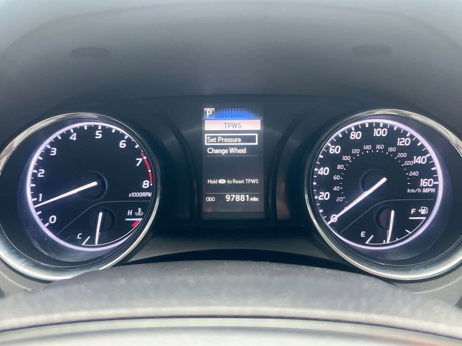 Used 2019 Toyota Camry LE image 32
