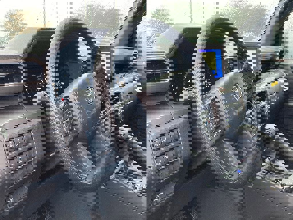 New 2026 Toyota Tacoma SR5 image 9